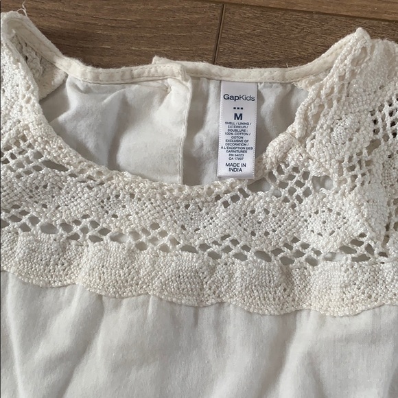 BOGO : Beautiful crochet dress size S (6-7) - Picture 2 of 8